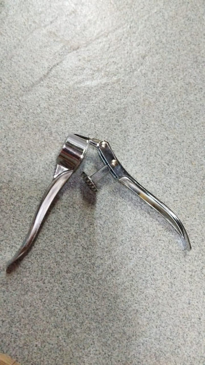 Manual Aluminum Garlic Crusher & Ginger Mincer(Heavy Quality)