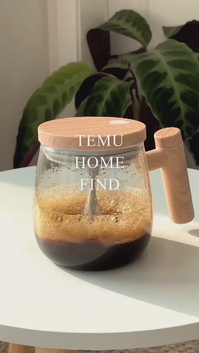 Self-Stirring Mug – Rechargeable & Effortless Mixing